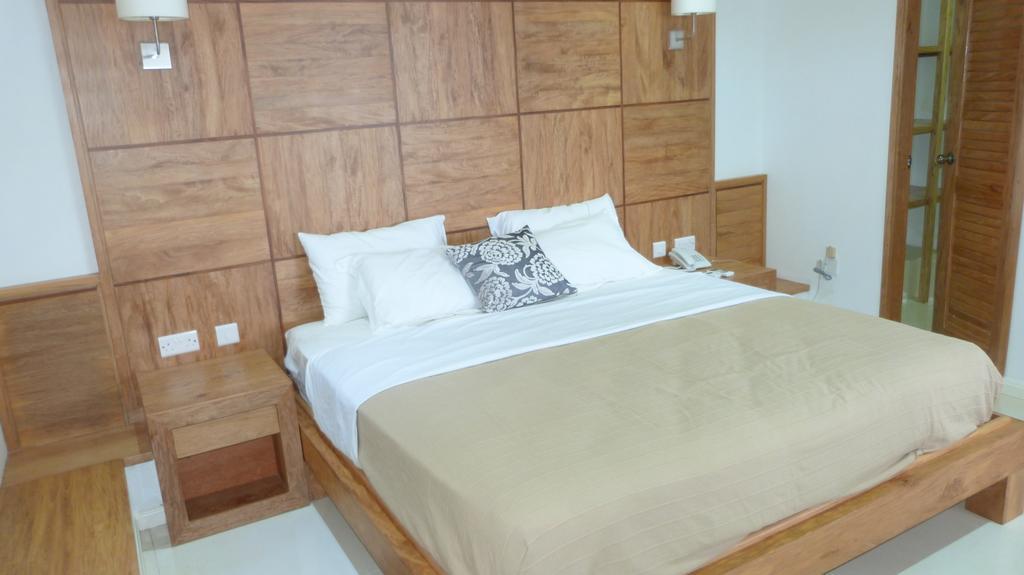 Sunset Bay Apartment Glacis  Rum bild
